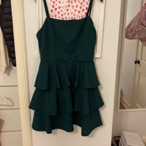 Green altar’d state dress! Size small, in perfect condition!!